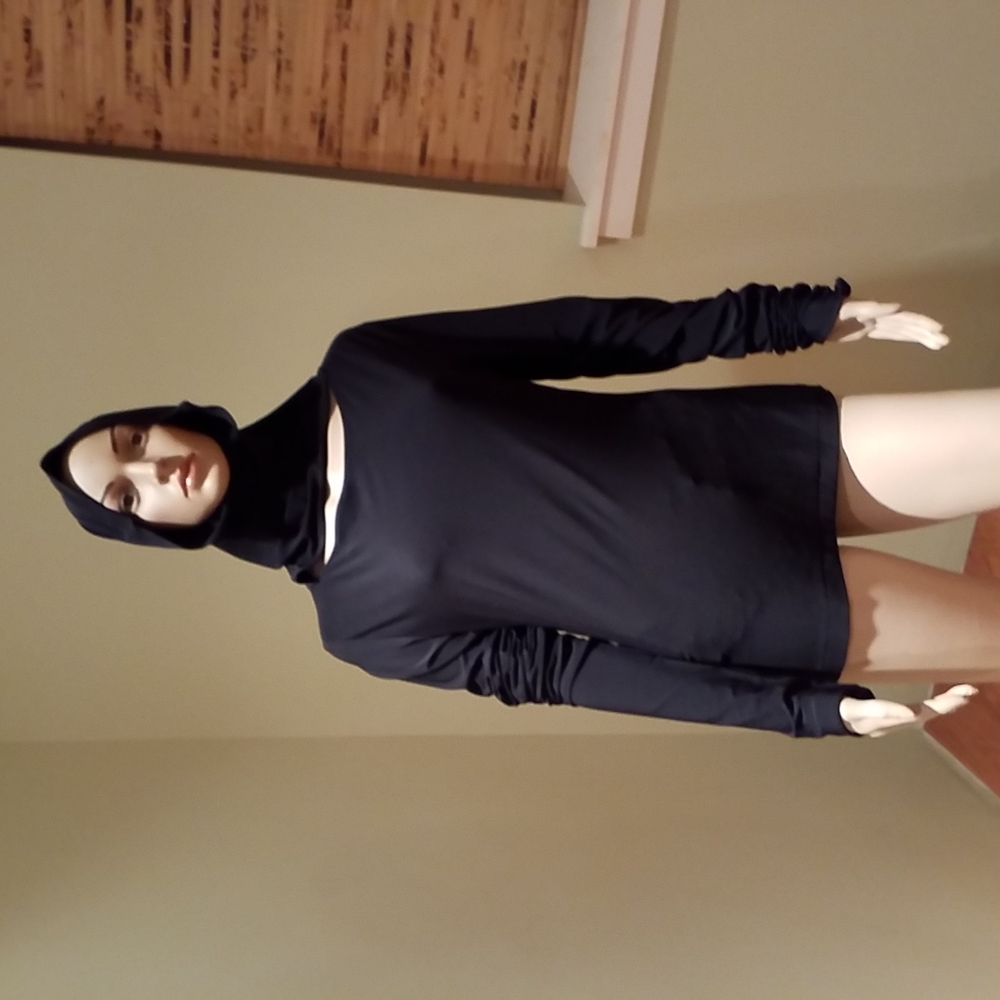 Norma Kamali Black Long Sleeve Partially Attached Turtleneck Or Hood L